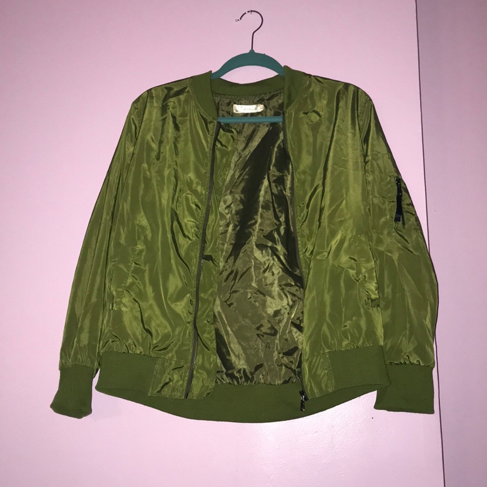 Green light weight bomber jacket